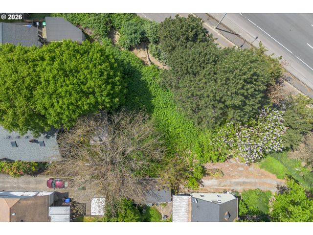 Ne Clackamas St, Portland, OR 97232