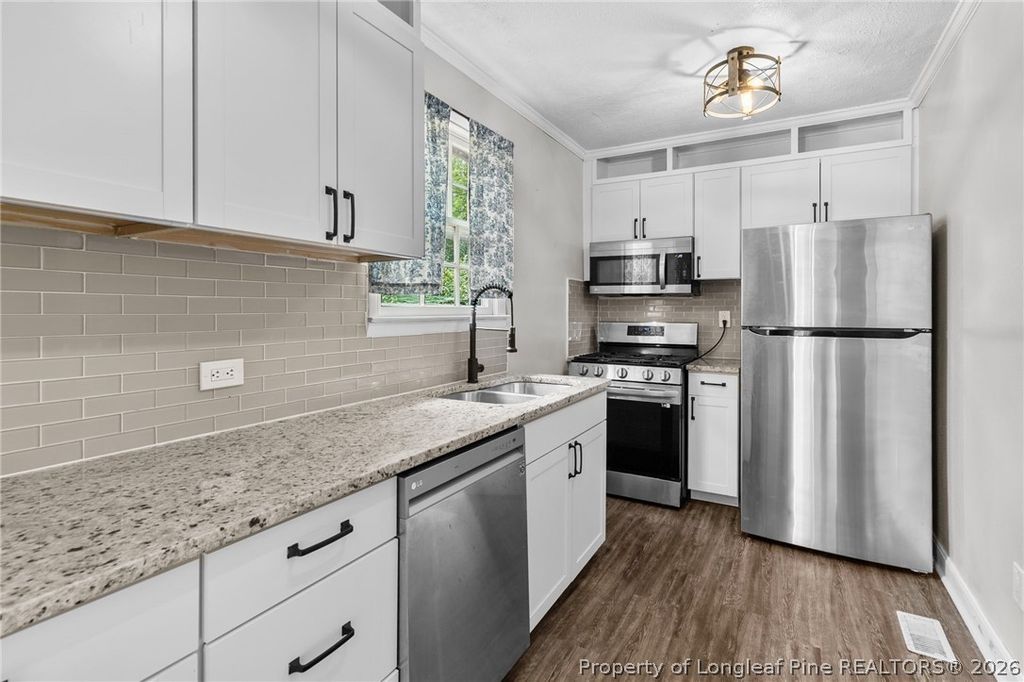 211 Hull Road, Fayetteville, NC 28303 — photo 9
