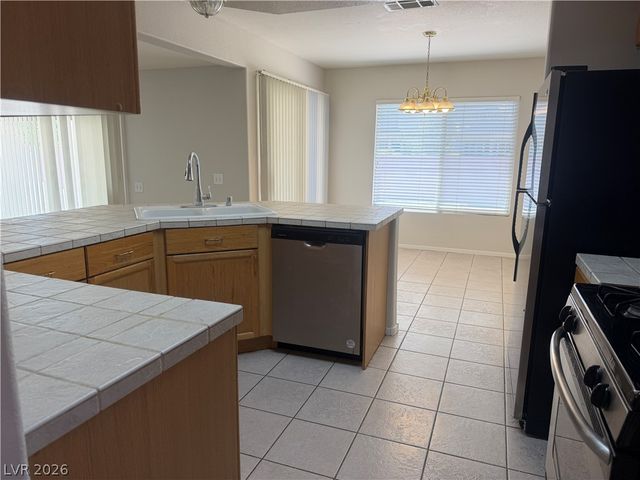 5835 Rainbow Trout Court, Las Vegas, NV 89113