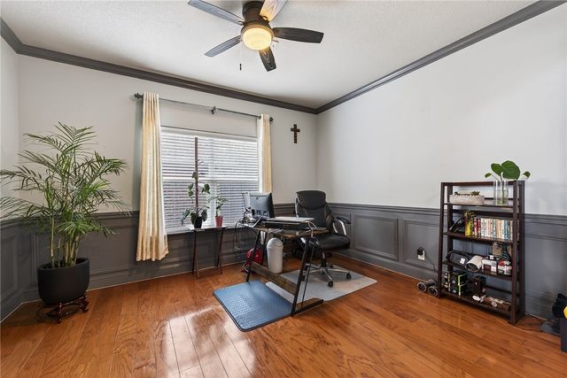 4 Grassland Court, Bentonville, AR 72712
