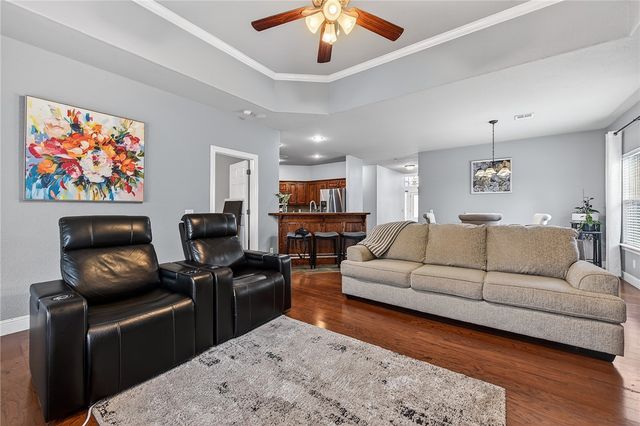 4 Grassland Court, Bentonville, AR 72712
