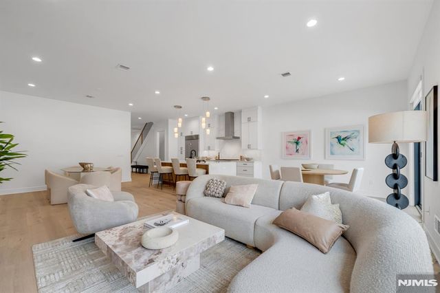 15 Feldman Court, Paramus, NJ 07652