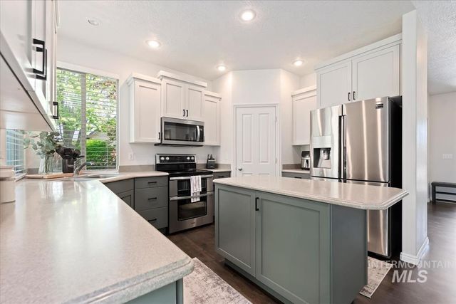 2616 E Salisbury Ct, Eagle, ID 83616