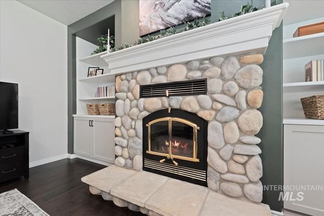 2616 E Salisbury Ct, Eagle, ID 83616