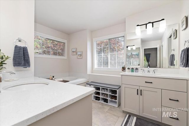 2616 E Salisbury Ct, Eagle, ID 83616