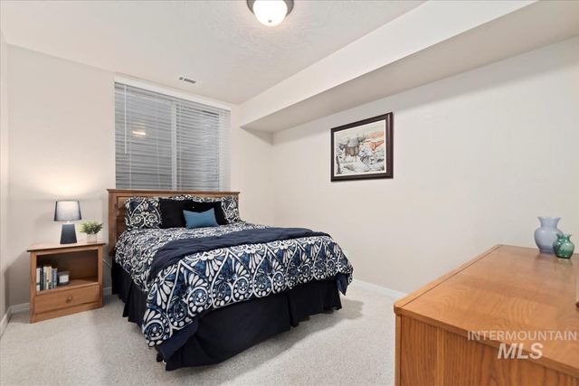 2616 E Salisbury Ct, Eagle, ID 83616