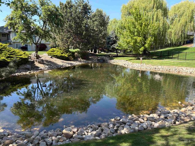 2616 E Salisbury Ct, Eagle, ID 83616