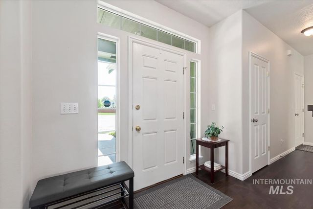 2616 E Salisbury Ct, Eagle, ID 83616