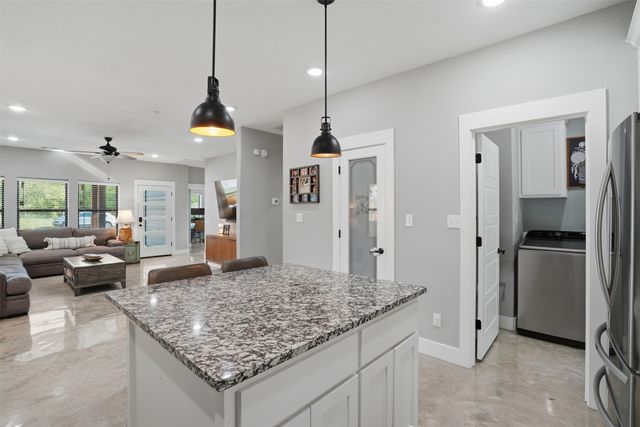 512 W Locust Street, Whitewright, TX 75491