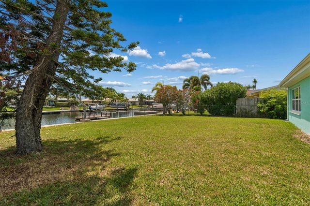 4234 FLORAMAR TERRACE, New Port Richey, FL 34652