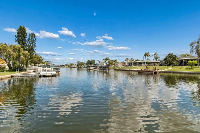 4234 FLORAMAR TERRACE, New Port Richey, FL 34652
