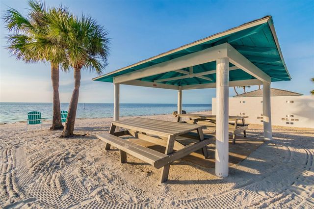 4234 FLORAMAR TERRACE, New Port Richey, FL 34652