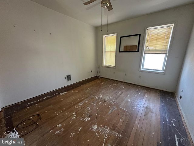 633 N ROBINSON ST, Baltimore, MD 21205