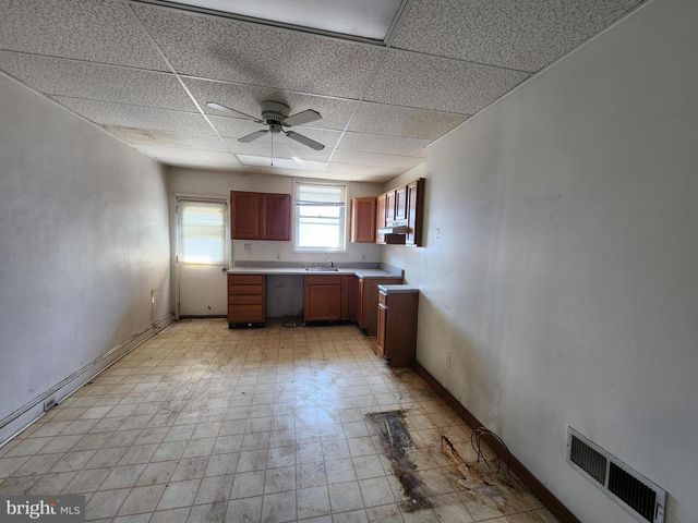 633 N ROBINSON ST, Baltimore, MD 21205