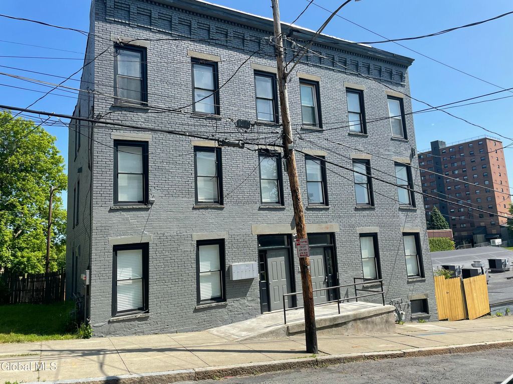 120 Philip Street FL 2, Albany, NY 12202