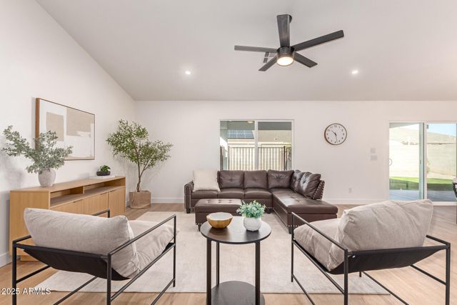 4146 E MEADOW LAND Drive, San Tan Valley, AZ 85140