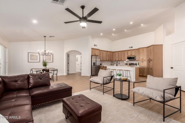 4146 E MEADOW LAND Drive, San Tan Valley, AZ 85140