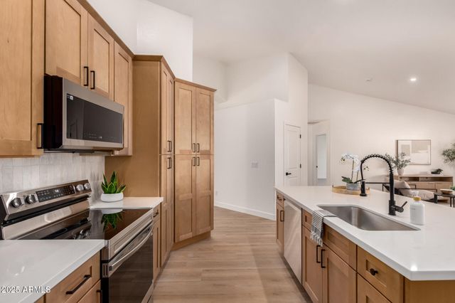 4146 E MEADOW LAND Drive, San Tan Valley, AZ 85140