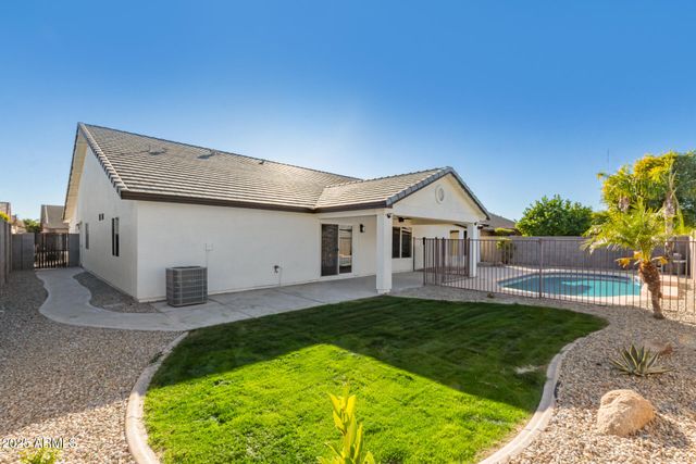 4146 E MEADOW LAND Drive, San Tan Valley, AZ 85140