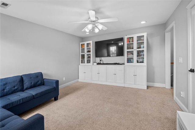 4601 SW Golden Eagle Avenue, Bentonville, AR 72713