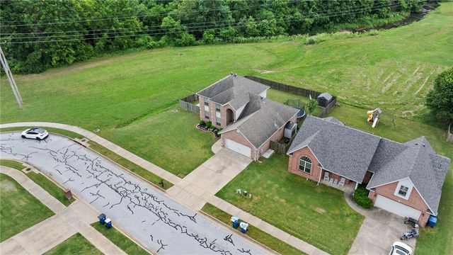 4601 SW Golden Eagle Avenue, Bentonville, AR 72713