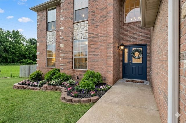 4601 SW Golden Eagle Avenue, Bentonville, AR 72713