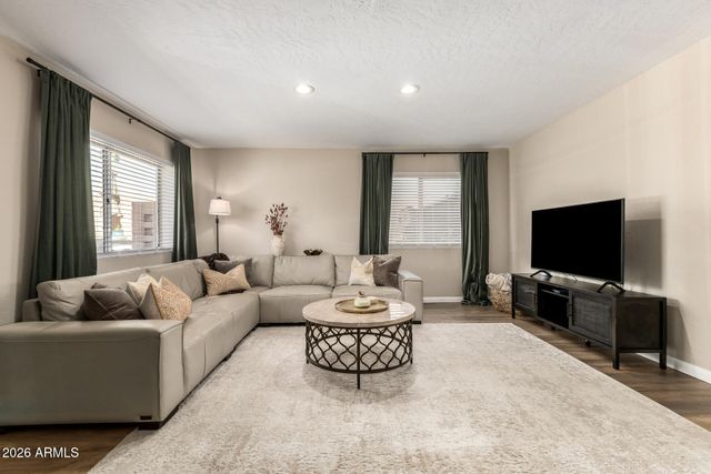 16618 S 38TH Place, Phoenix, AZ 85048