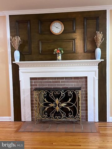2426 KINGMAN DR, Wilmington, DE 19810