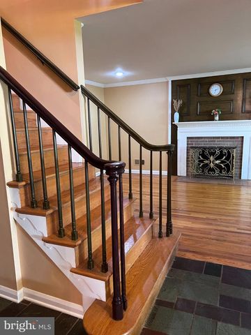 2426 KINGMAN DR, Wilmington, DE 19810
