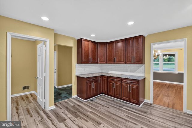 2426 KINGMAN DR, Wilmington, DE 19810