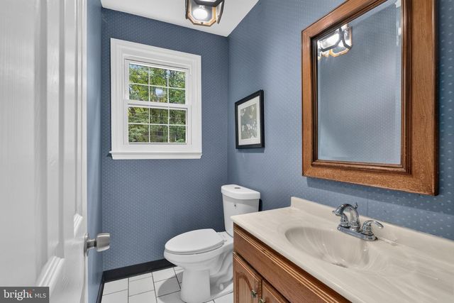 2426 KINGMAN DR, Wilmington, DE 19810
