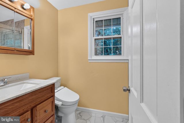2426 KINGMAN DR, Wilmington, DE 19810