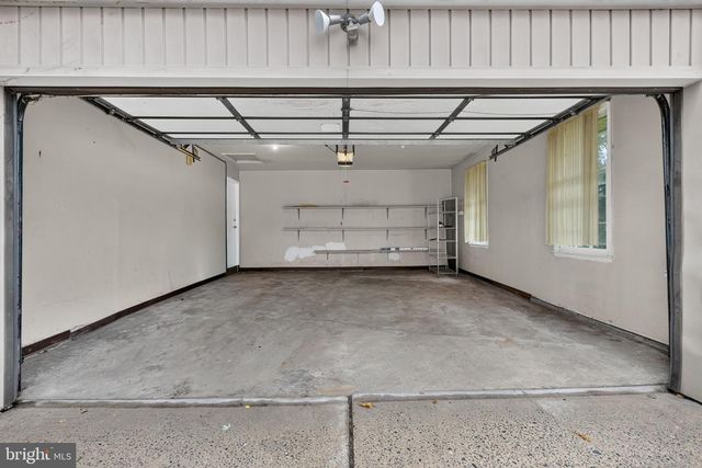 2426 KINGMAN DR, Wilmington, DE 19810