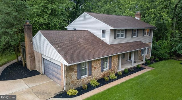 2426 KINGMAN DR, Wilmington, DE 19810