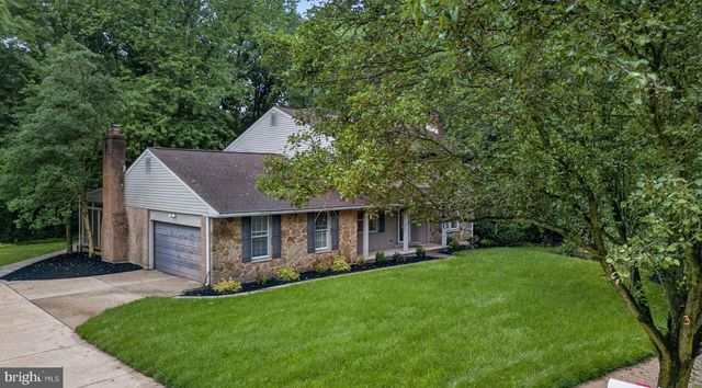2426 KINGMAN DR, Wilmington, DE 19810
