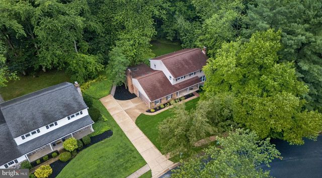 2426 KINGMAN DR, Wilmington, DE 19810