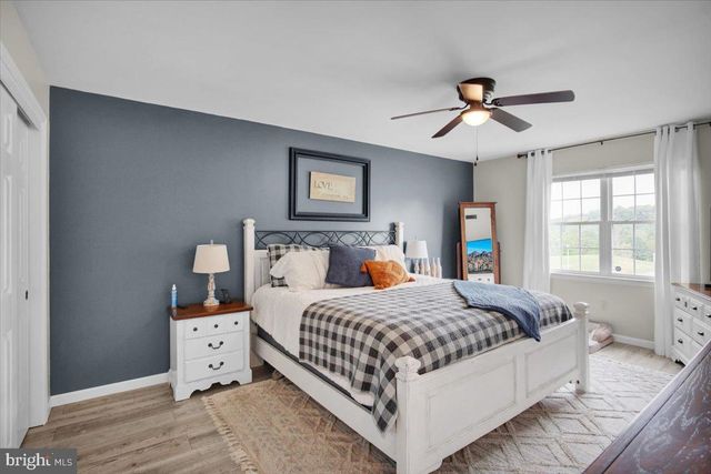 170 CORNERSTONE DR, Mohrsville, PA 19541