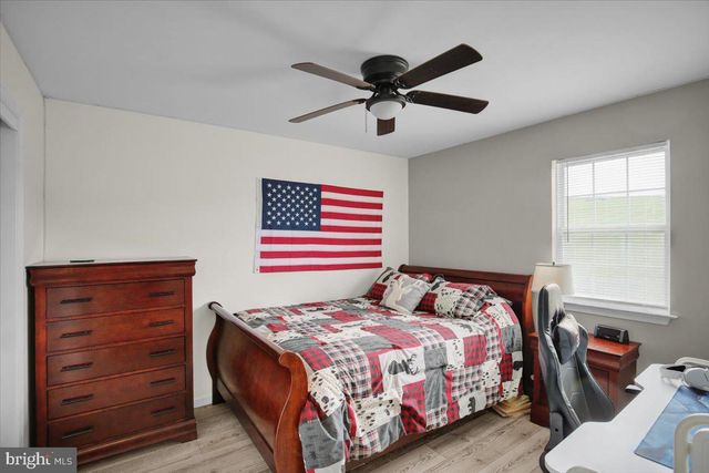 170 CORNERSTONE DR, Mohrsville, PA 19541