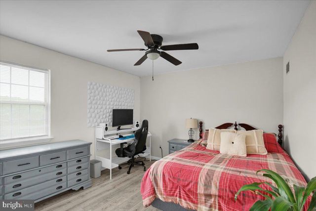 170 CORNERSTONE DR, Mohrsville, PA 19541