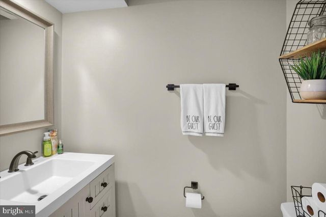 170 CORNERSTONE DR, Mohrsville, PA 19541