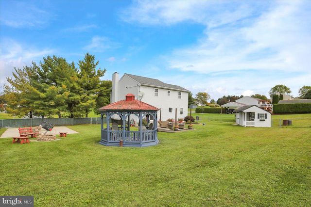 170 CORNERSTONE DR, Mohrsville, PA 19541