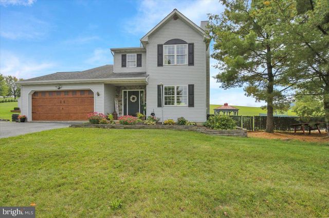 170 CORNERSTONE DR, Mohrsville, PA 19541