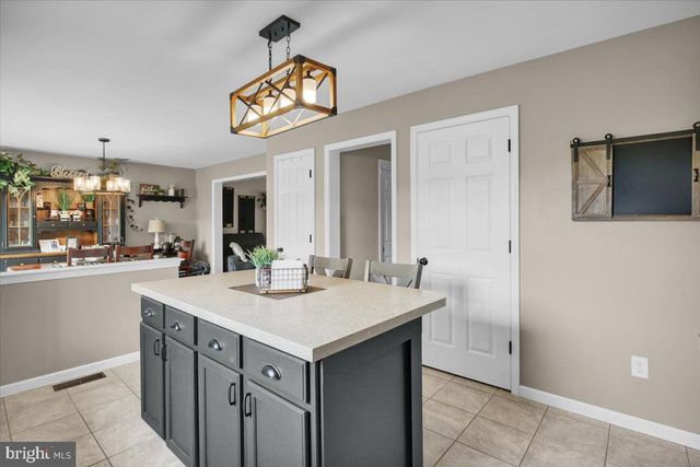 170 CORNERSTONE DR, Mohrsville, PA 19541