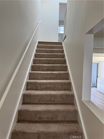 4040 Grand View 44, Los Angeles, CA 90066