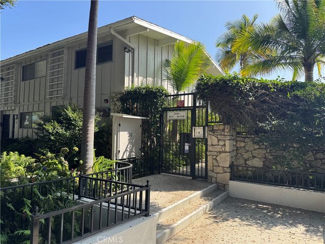 4040 Grand View 44, Los Angeles, CA 90066