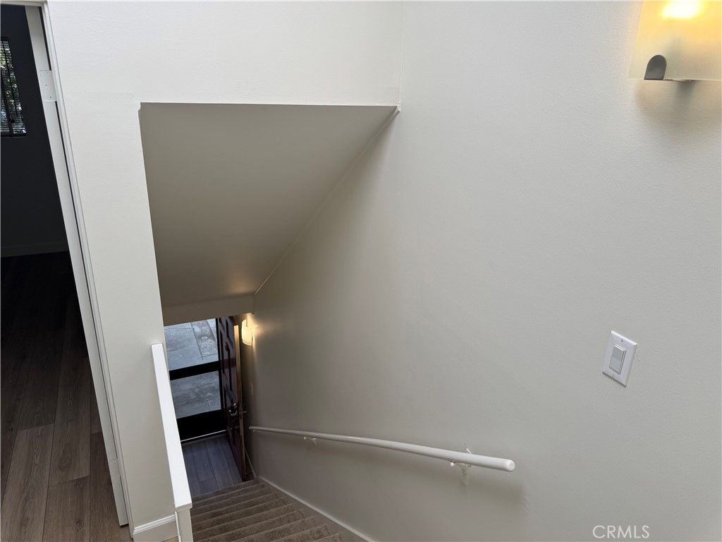 Image 23 of property listing at 4040 Grand View 44, Los Angeles, CA 90066