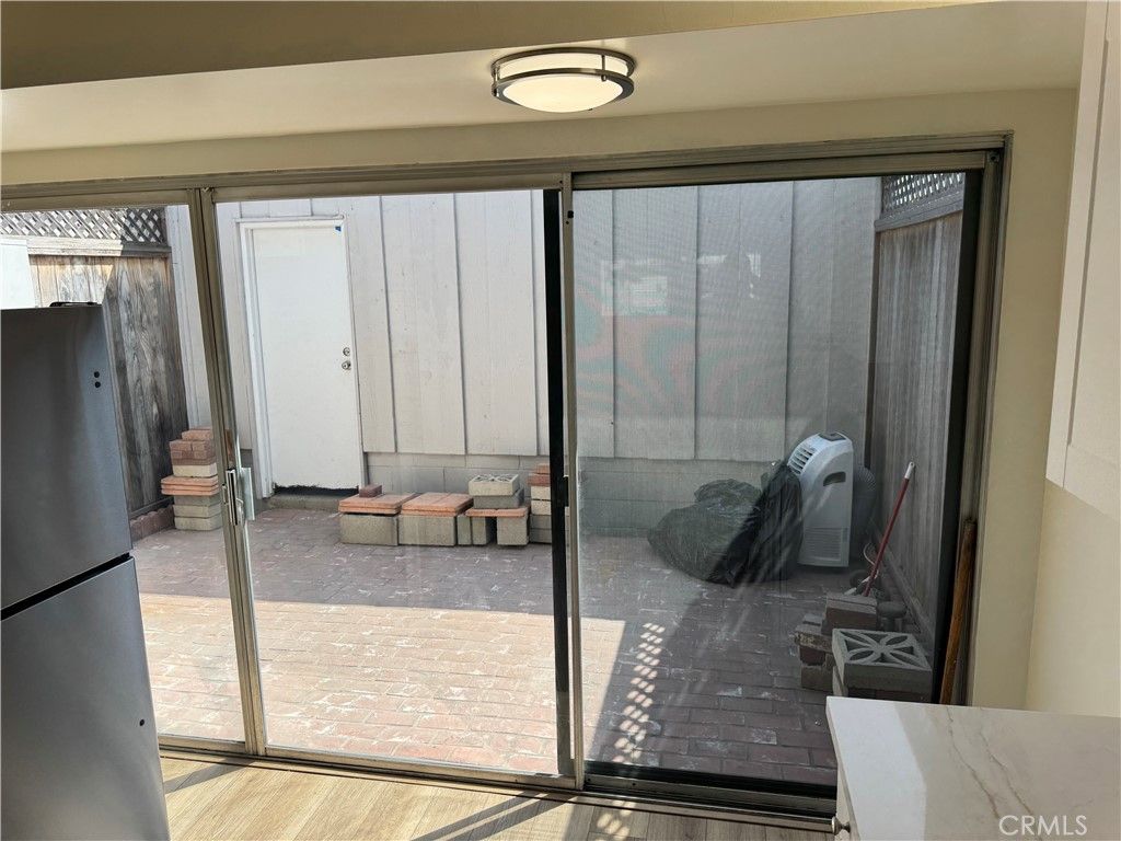 Image 24 of property listing at 4040 Grand View 44, Los Angeles, CA 90066