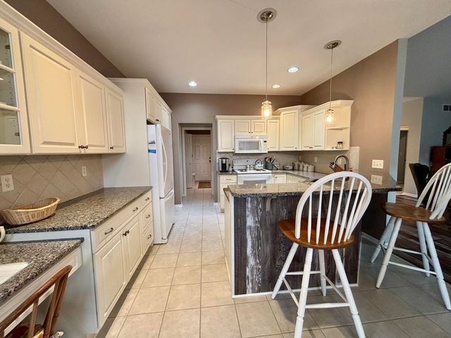 2268 NW Pin Oak Court NW 91, Grand Rapids, MI 49504