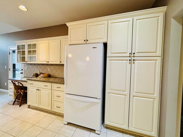 2268 NW Pin Oak Court NW 91, Grand Rapids, MI 49504