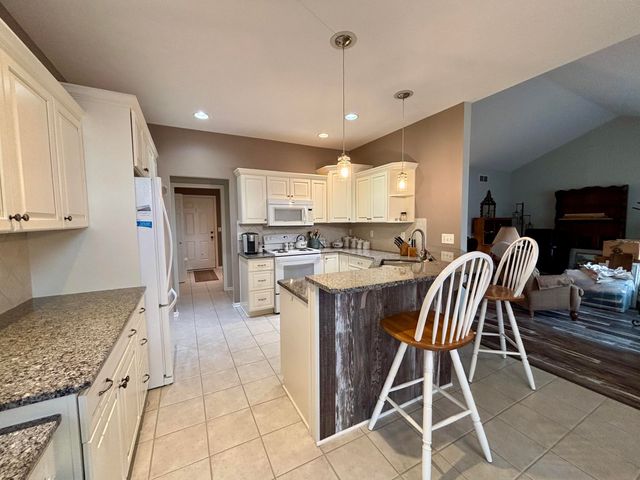 2268 NW Pin Oak Court NW 91, Grand Rapids, MI 49504